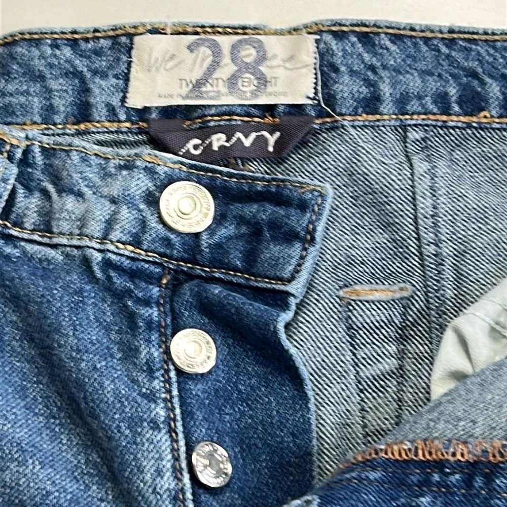 FREE PEOPLE CRVY HIGH WAIST BUTTON FLY BLUE DINEM 100% COTTON SZ 28